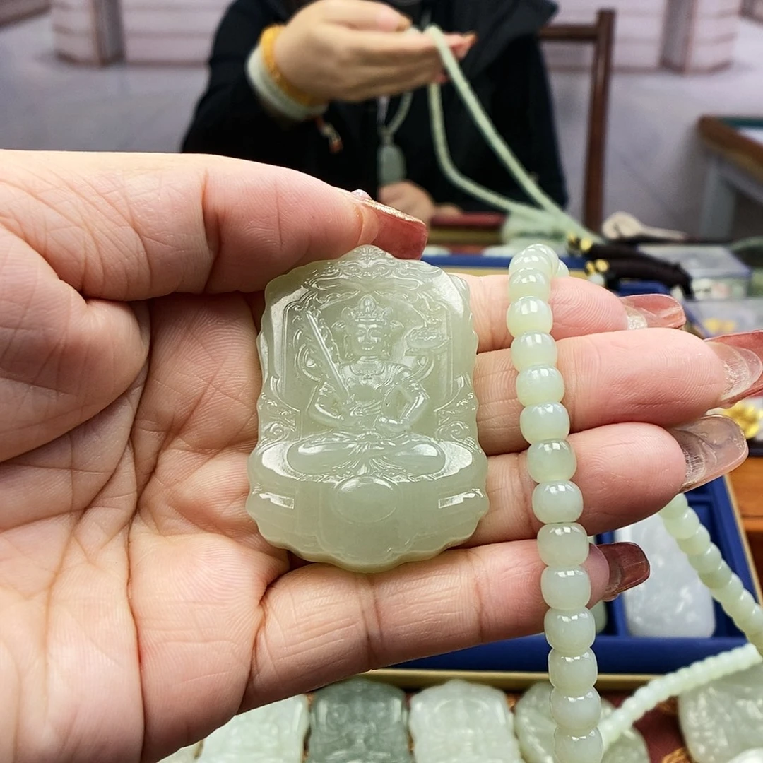 【闪购商品】和田玉颈饰未镶嵌琴*