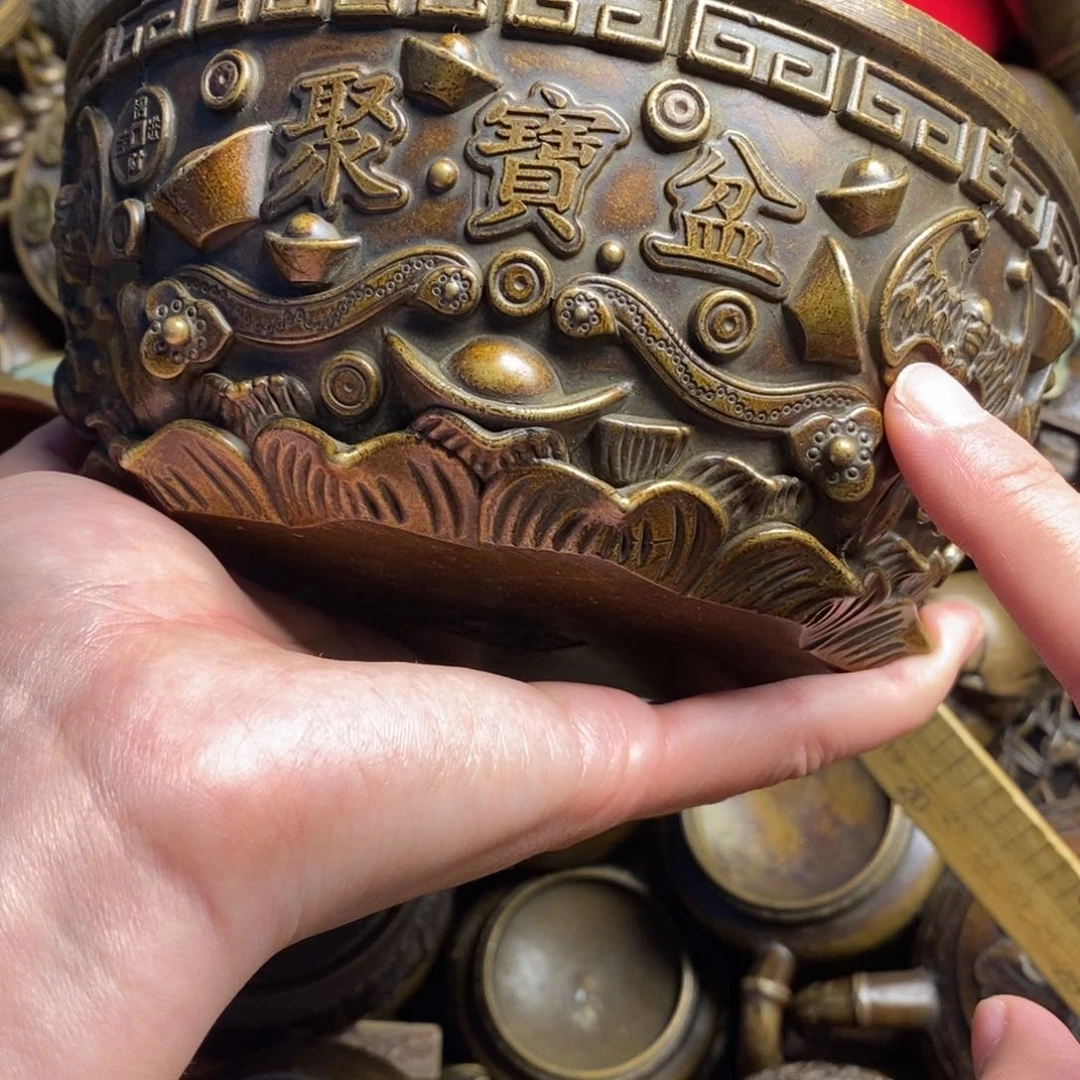 精美铜器做工精良