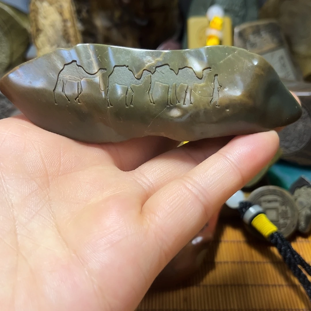 新疆戈壁石原石雕刻