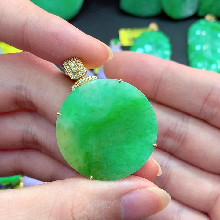 翡翠18K金镶嵌吊坠(不含链)