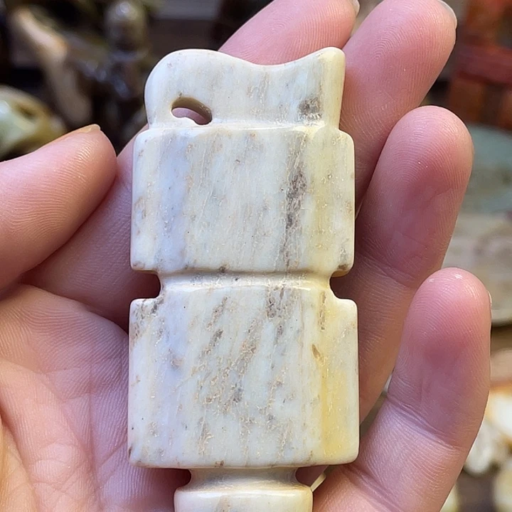 未镶嵌和田玉（糖玉）挂件