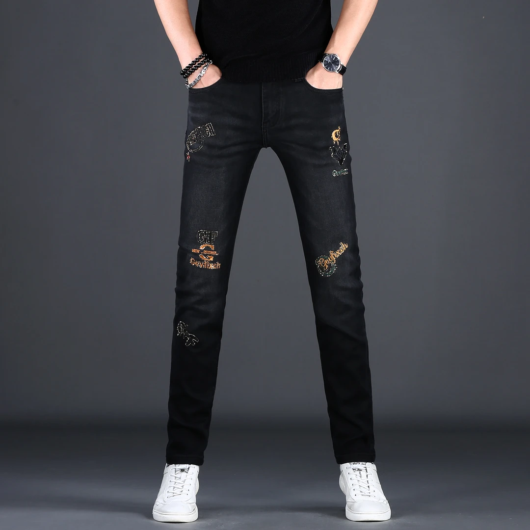 2025新款高端牛仔裤男款刺绣修身小脚裤弹力时尚黑色潮流百搭长裤