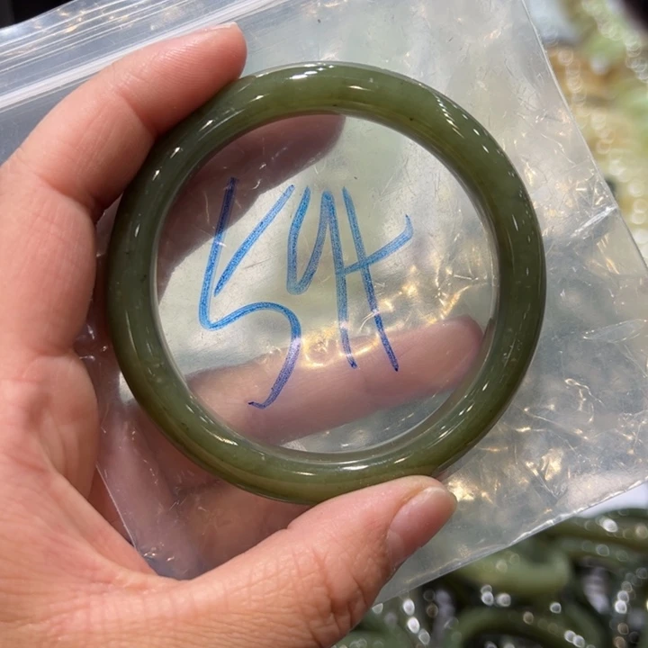 和田玉（糖玉）手镯未镶嵌