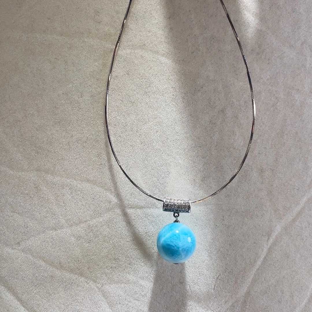 V***i针钠钙石（海纹石）银S925镶嵌颈饰大气款