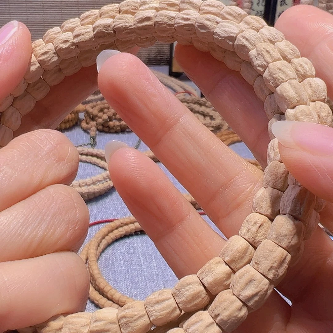 喜***薛柏香籽/百香籽吊坠