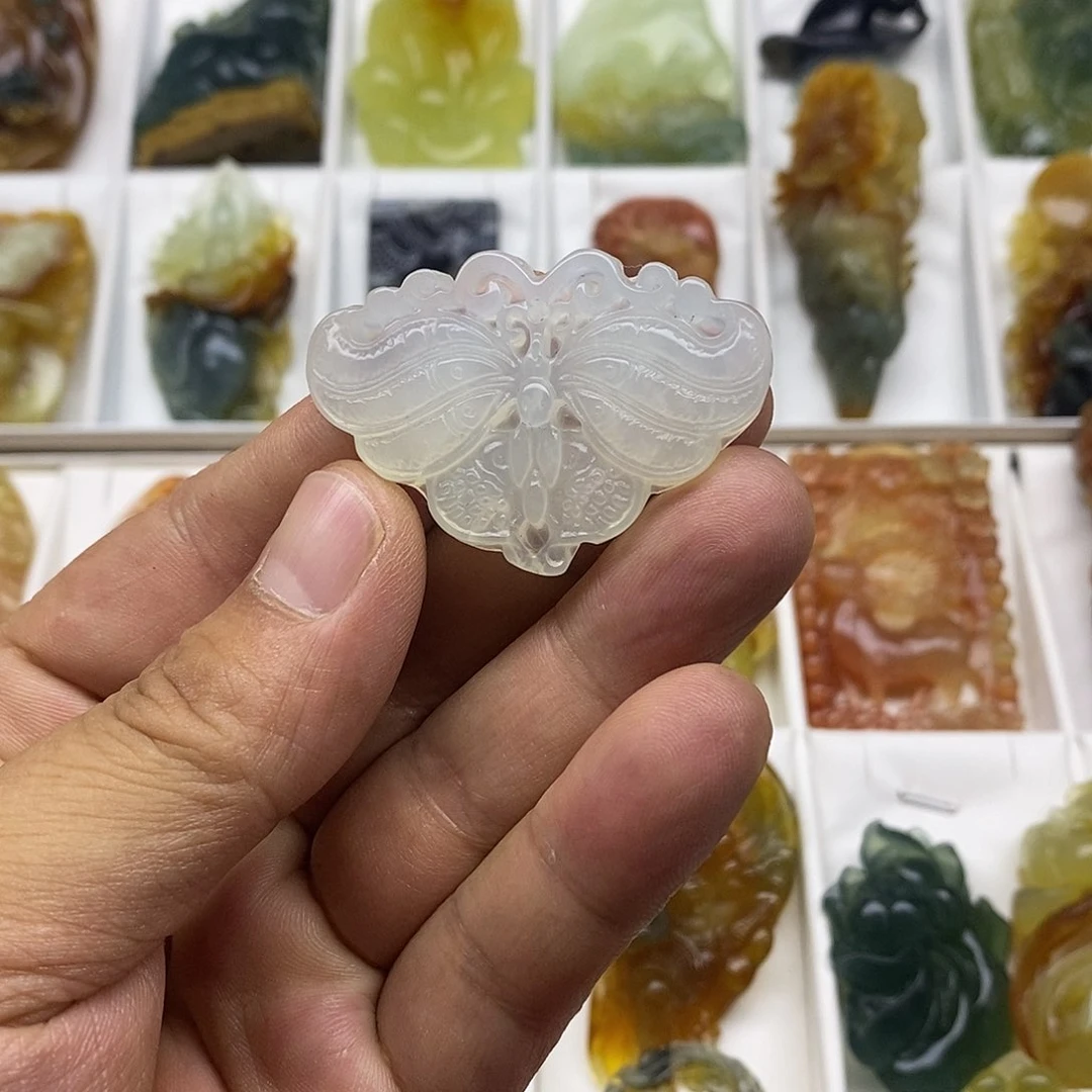 蛇纹石玉未镶嵌珠宝奇石
