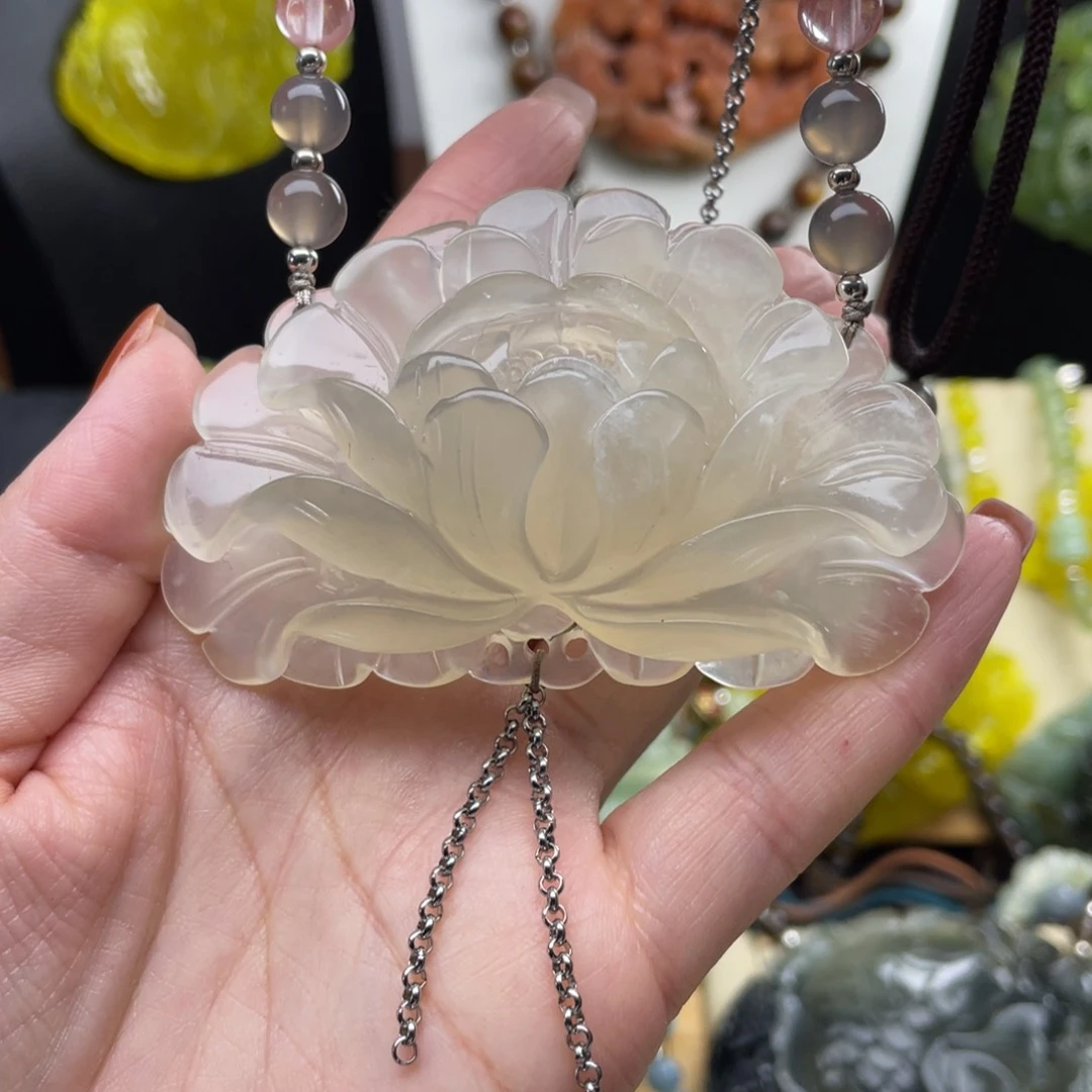 未镶嵌蛇纹石玉颈饰