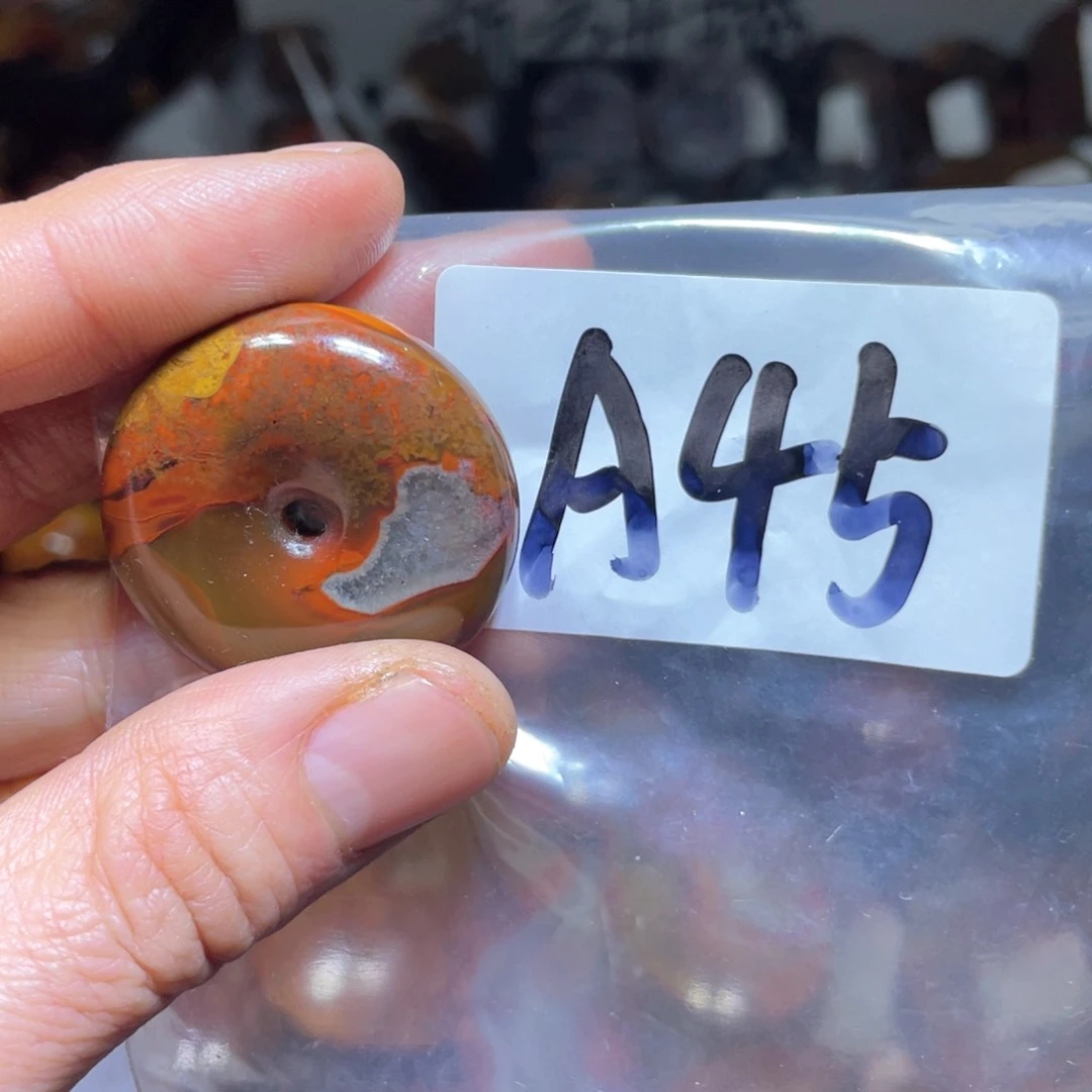 玛瑙/玉髓颈饰合金