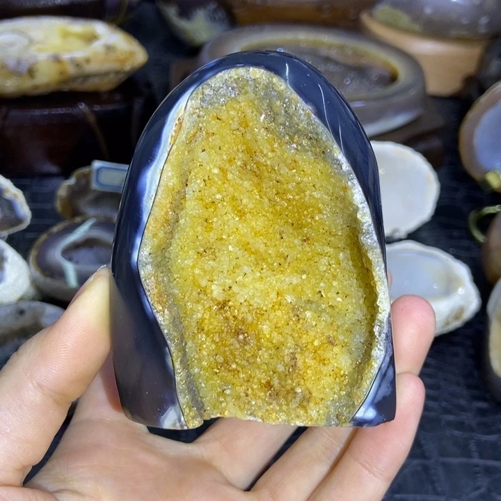 未镶嵌水晶珠宝半成品晶镇