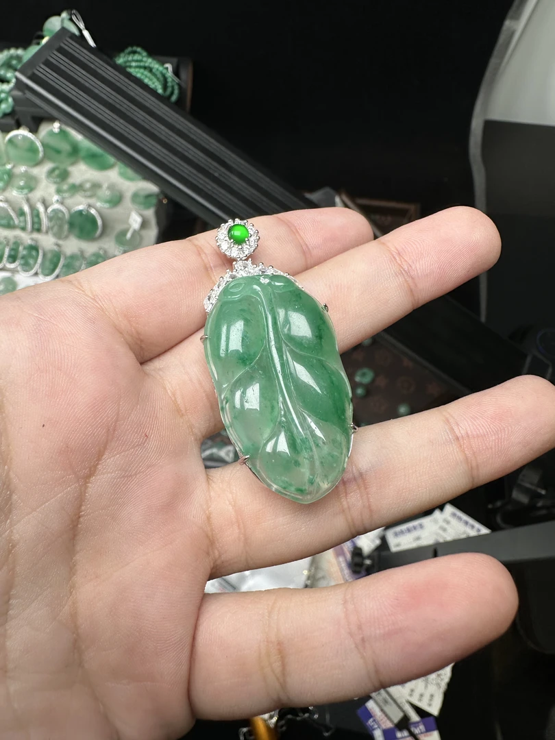 镶嵌天然A货非洲翠 石英质玉满绿叶子时尚百搭