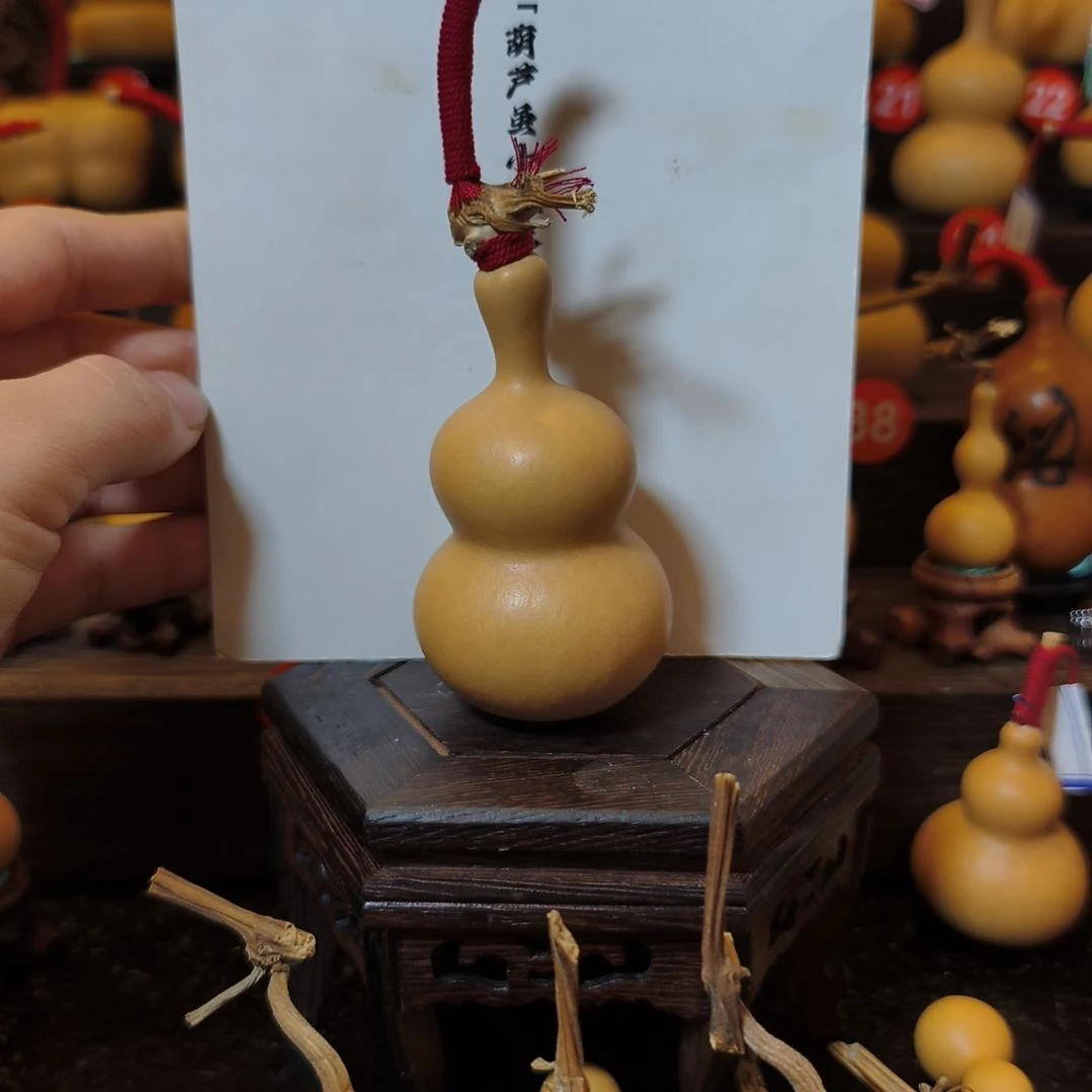 方*。文玩葫芦手把件福禄康瑞相伴