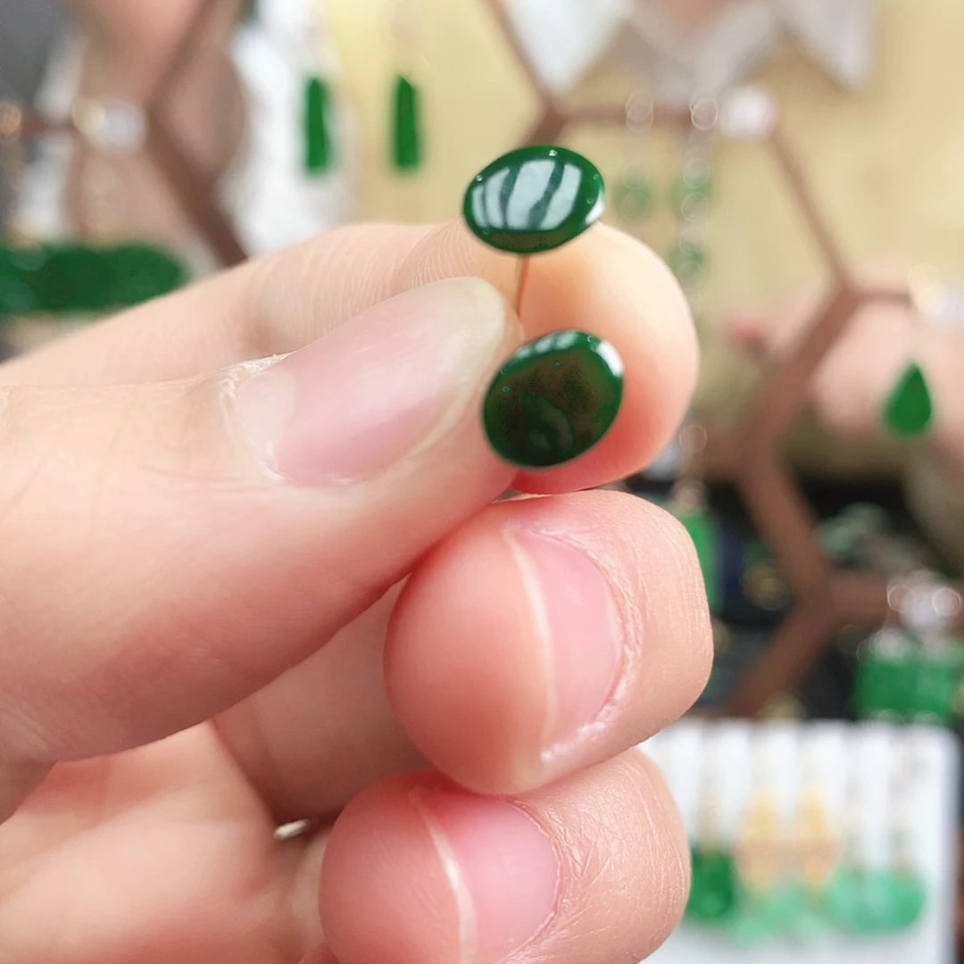 翡翠耳饰18K金镶嵌耳饰