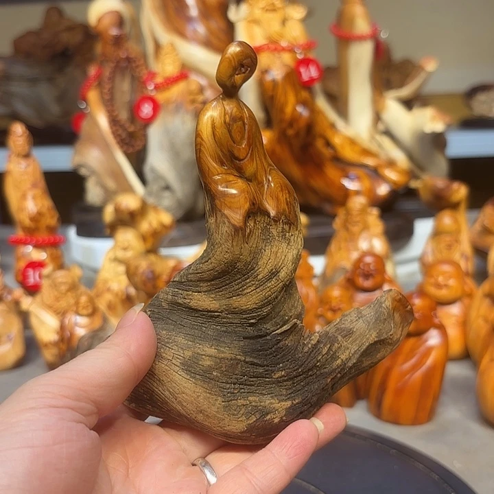 柏木太行崖柏无相佛