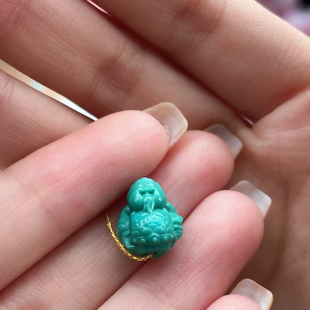 绿松石未镶嵌颈饰