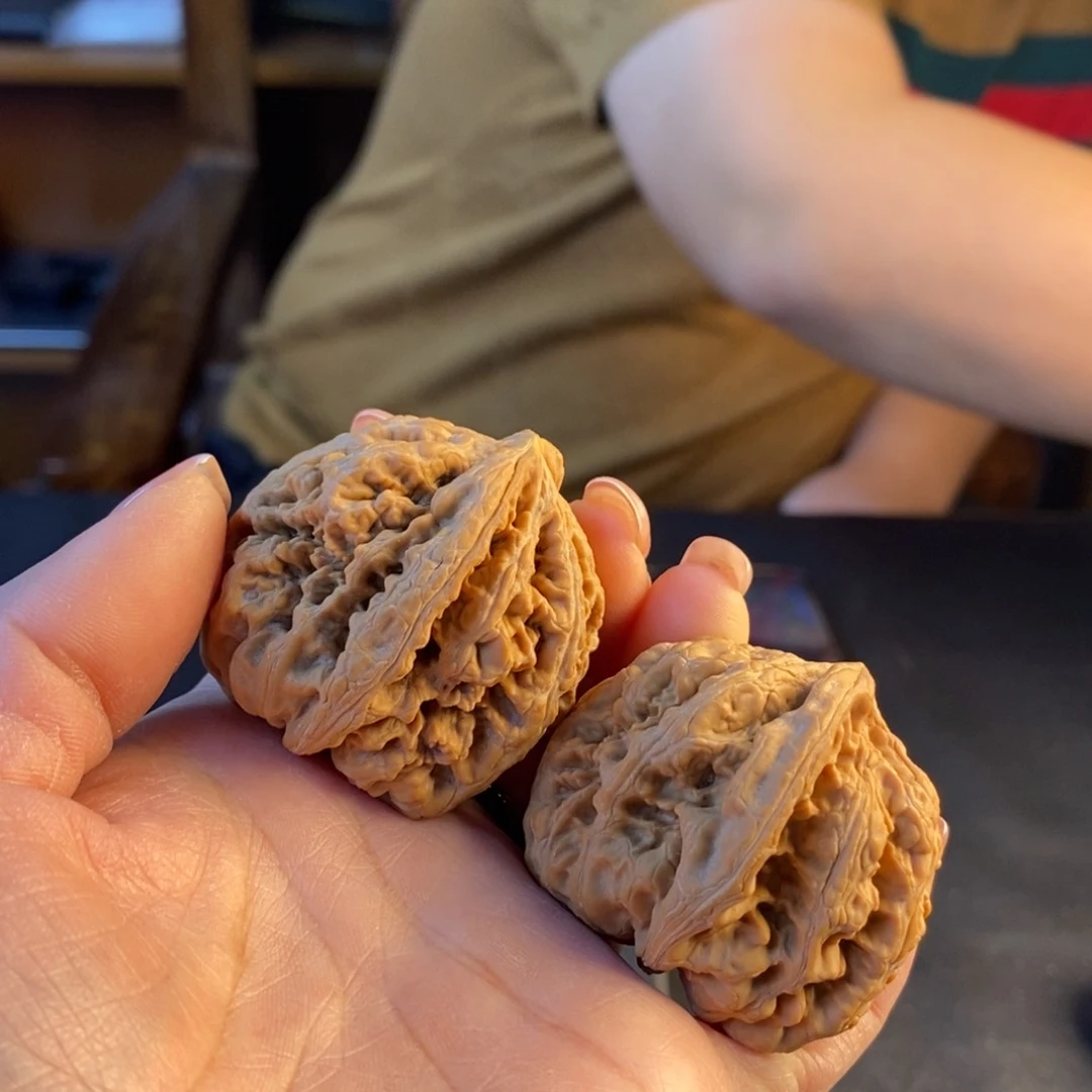 文玩核桃把件Z*R粗筋