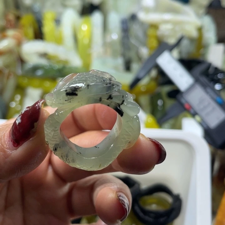 岫玉未镶嵌戒指19