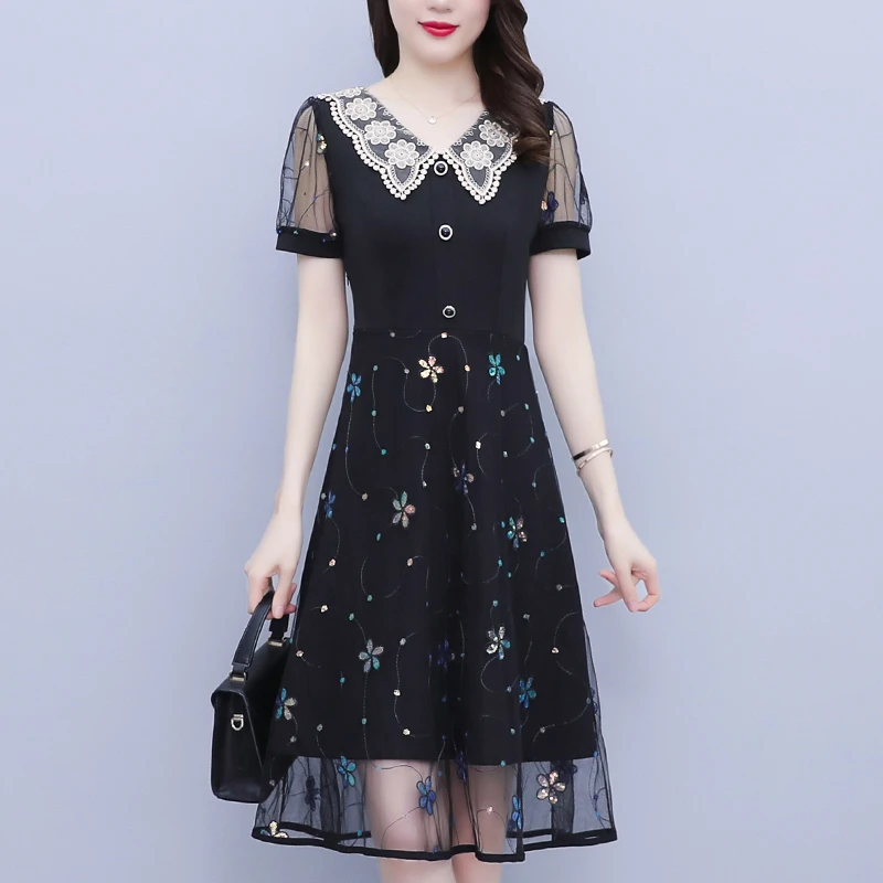 大码女装2025夏季韩版胖mm镂空绣花网纱拼接显瘦减龄连衣裙淑女