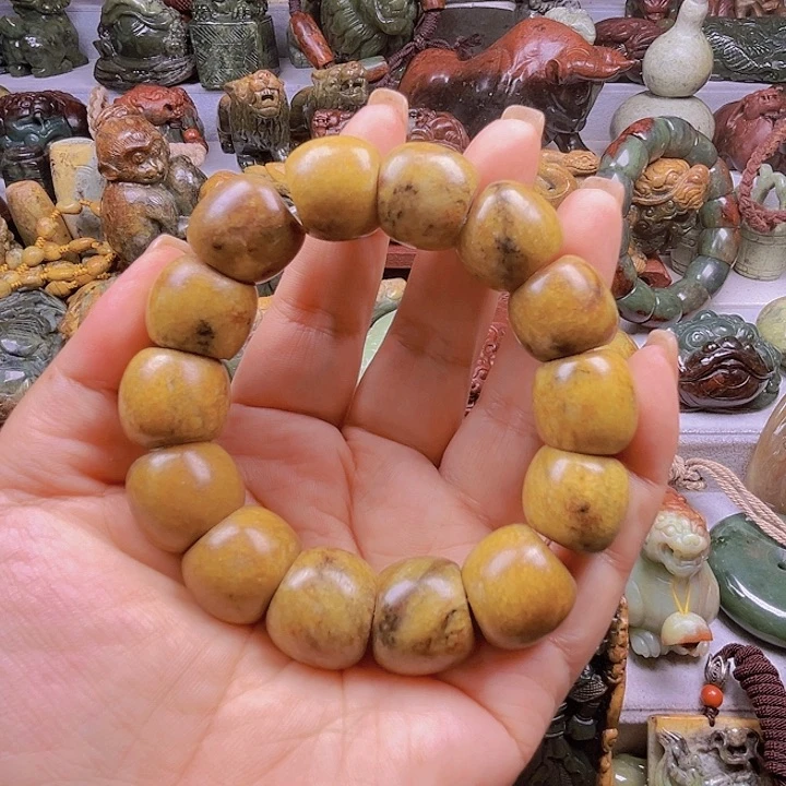 手串未镶嵌岫岩河磨玉（透闪石质玉）石**弹