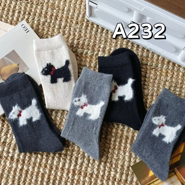 【A232】原创设计师秋冬季中筒羊毛袜柔软舒适透气不臭脚