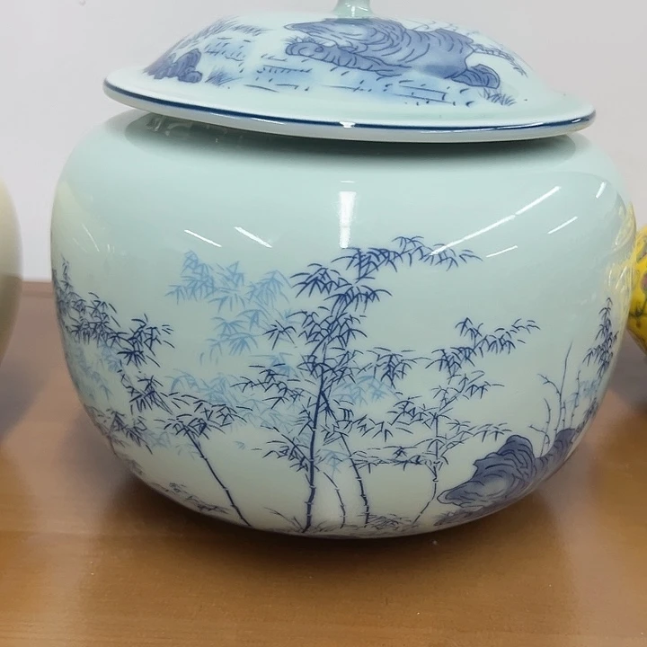 高端陶瓷茶叶密封罐