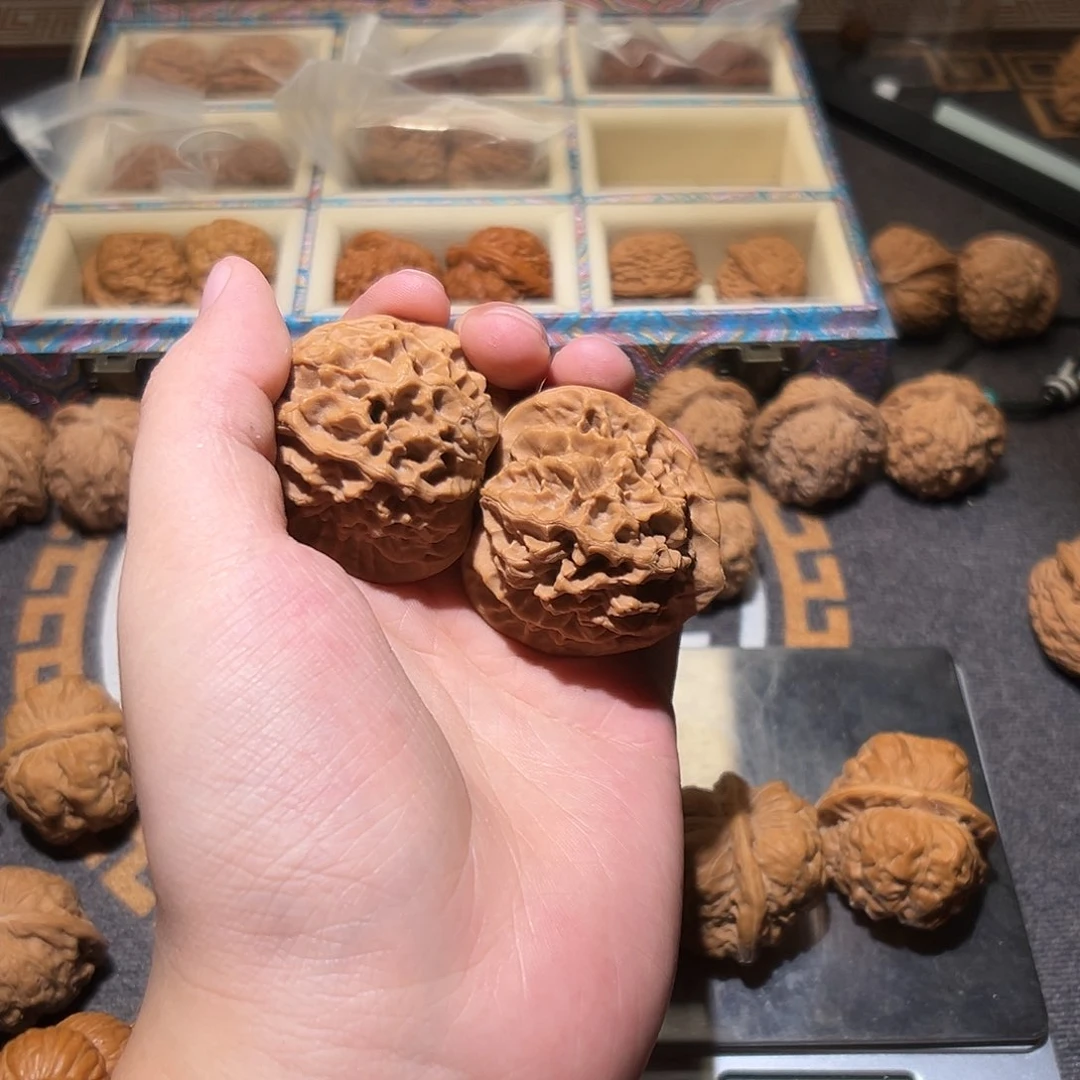 文玩核桃吊坠S***ㅤ文玩核桃品种帝王