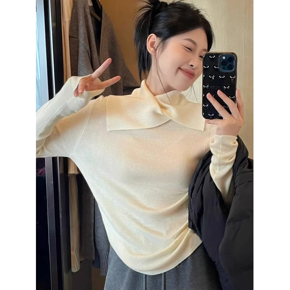 2025秋季新款设计感法式不规则毛衣女翻领开叉高领长袖内搭针织衫