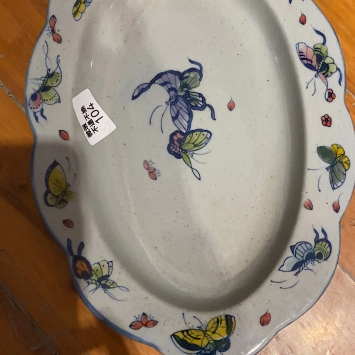 晶***娘青花瓷景德镇手绘蝴蝶微瑕鱼盘