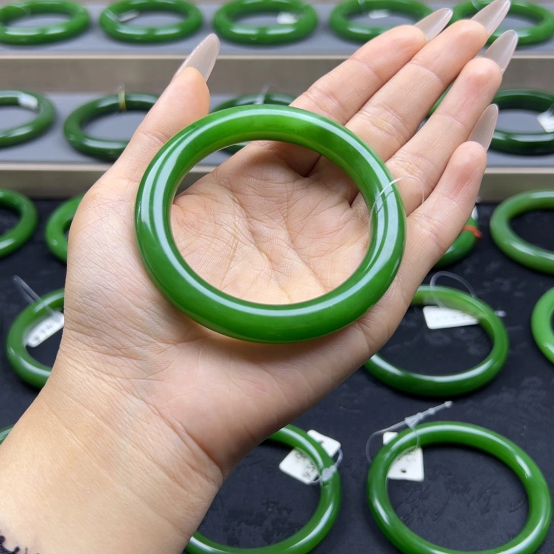 和田玉（碧玉）未镶嵌手镯