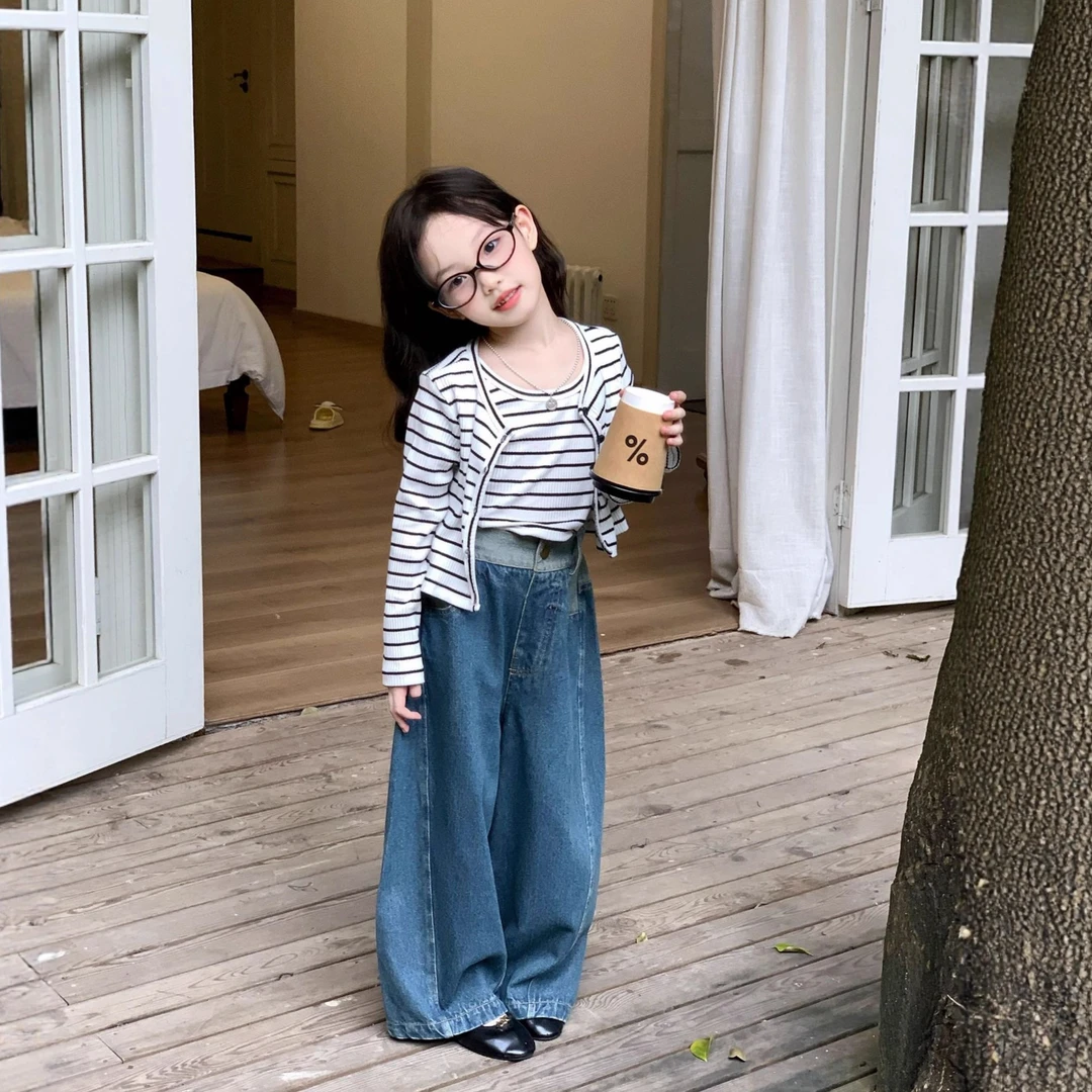 小思家女童2025秋季新款韩版洋气条纹上衣两件套＋反腰牛仔裤套装