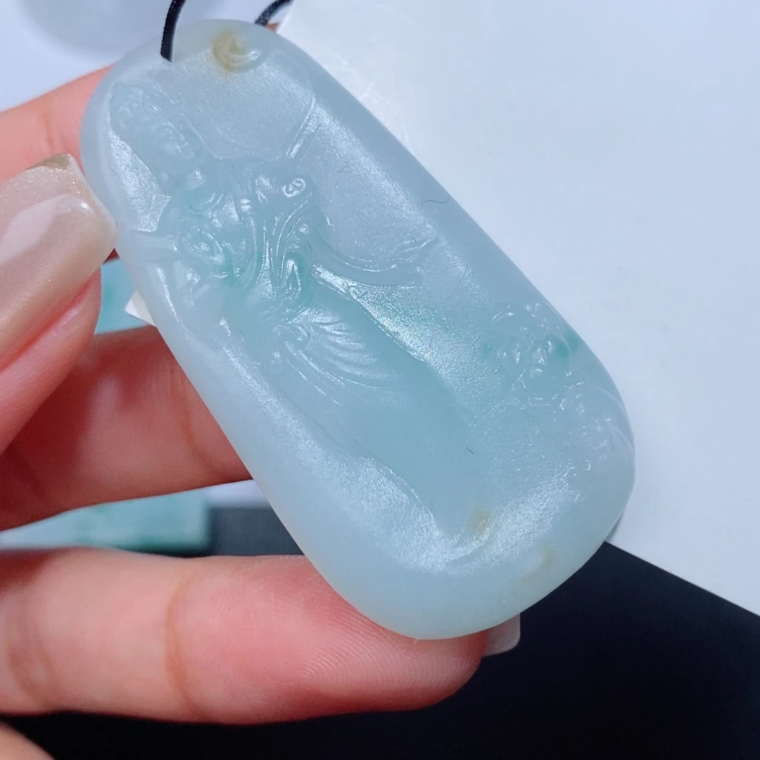 未镶嵌吊坠定制翡翠