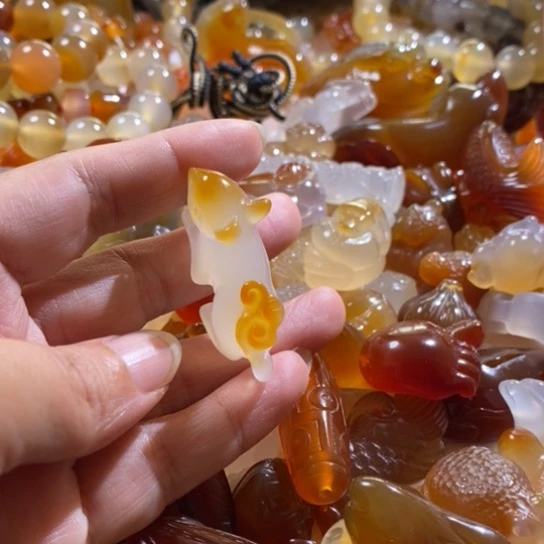 玛瑙/玉髓玛瑙吊坠未镶嵌秋*