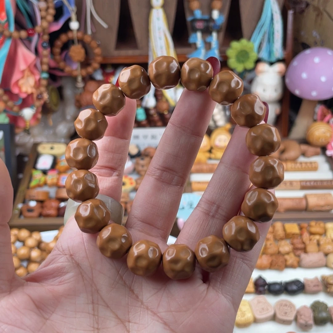 猴头核桃吊坠龙炎大奶酪