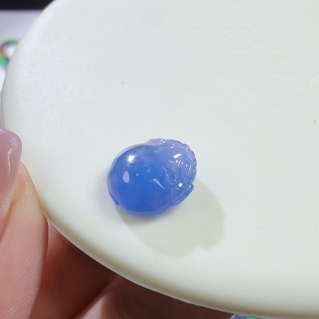 翡翠未镶嵌颈饰裸石