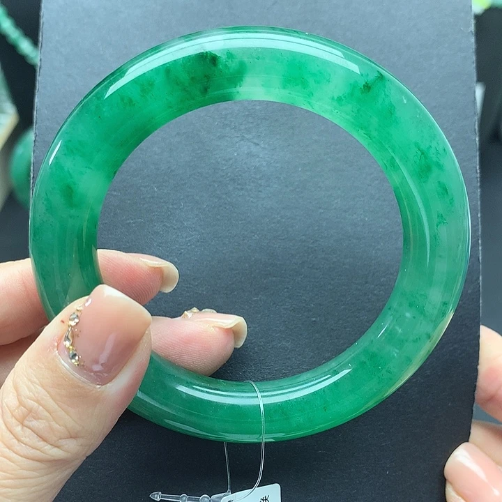 石英质玉未镶嵌手镯