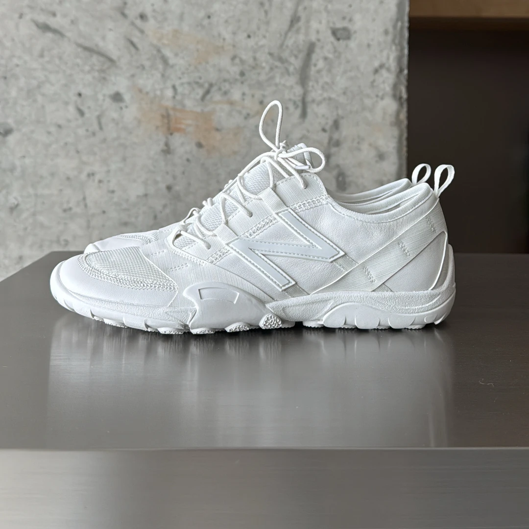 瑞瑞ANNYRUI | 时尚百搭软底舒适轻便暴走不累透气网布休闲小白鞋