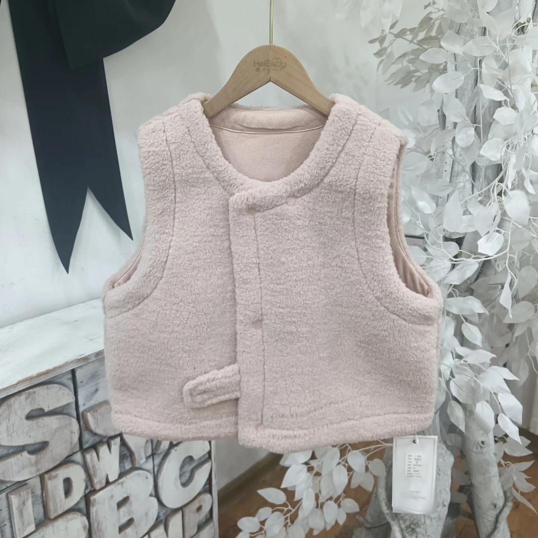 W82浅粉羔绒马甲/丫一