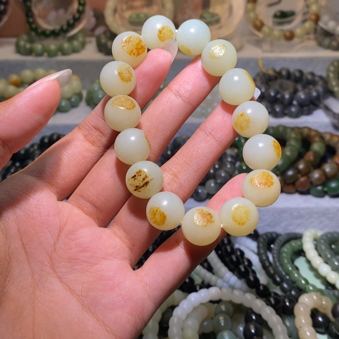 皮****未镶嵌手链和田玉