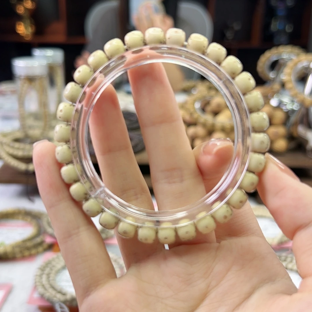 吊坠星月菩提Ll.7.5x6.5贯穿通体 月朗星稀