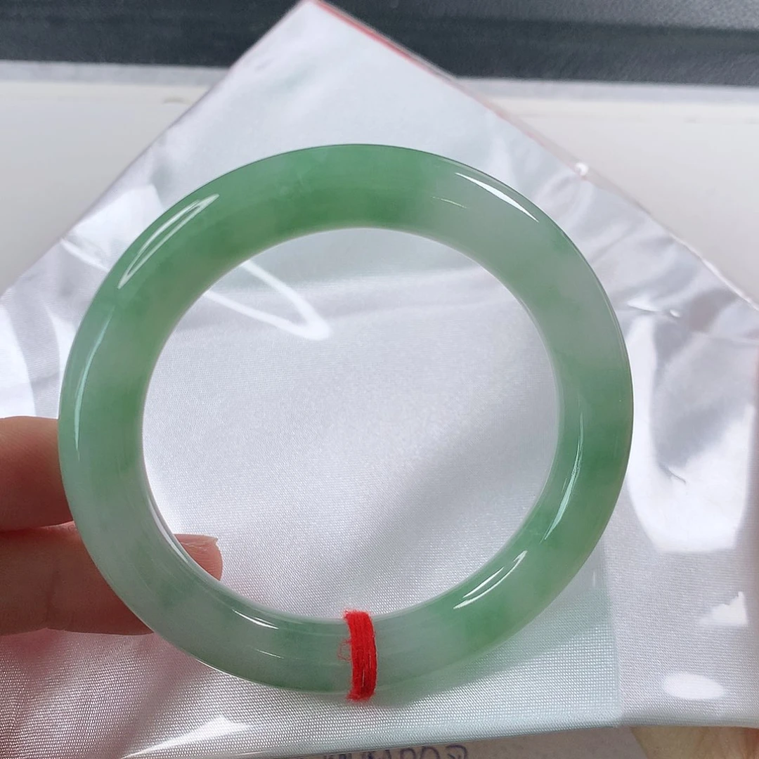 未镶嵌手镯（圆镯）翡翠①⑦⑤