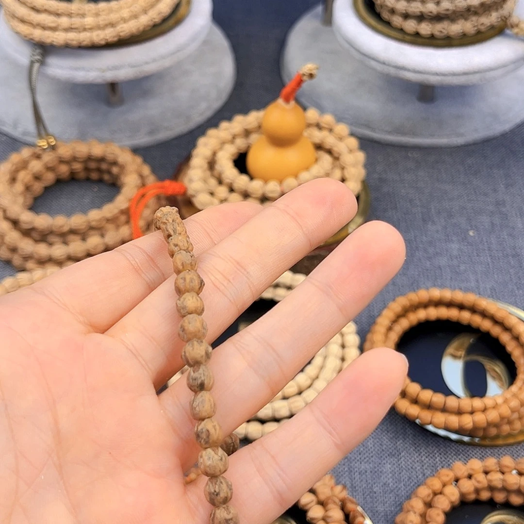 牛****柏香籽/百香籽吊坠