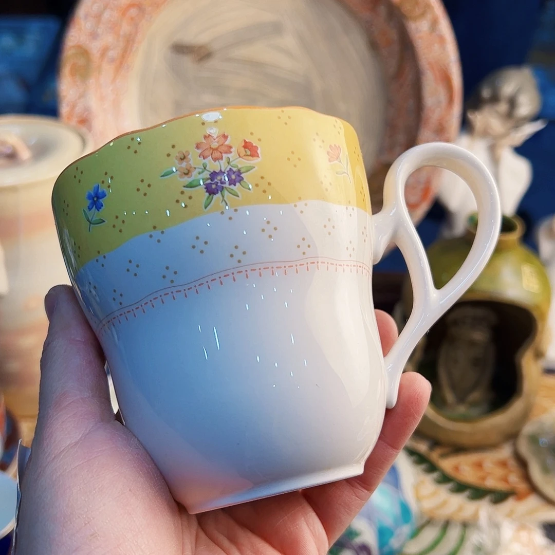 咖啡杯和茶杯是很配噢哦