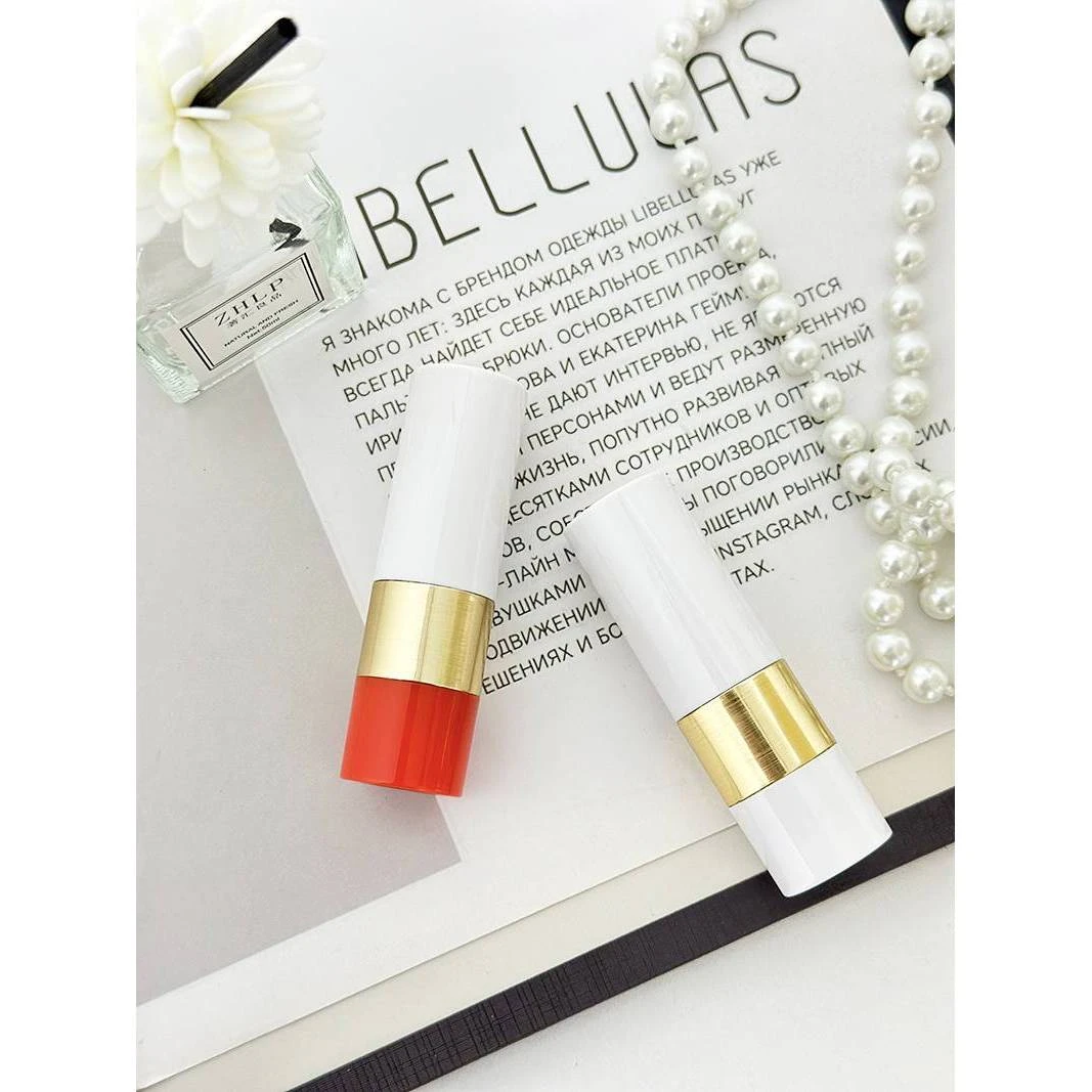 嘴唇滋润 缎光凝脂润唇膏