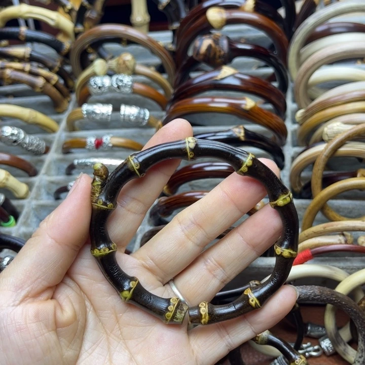 鸡翅木用****刘我们在这里