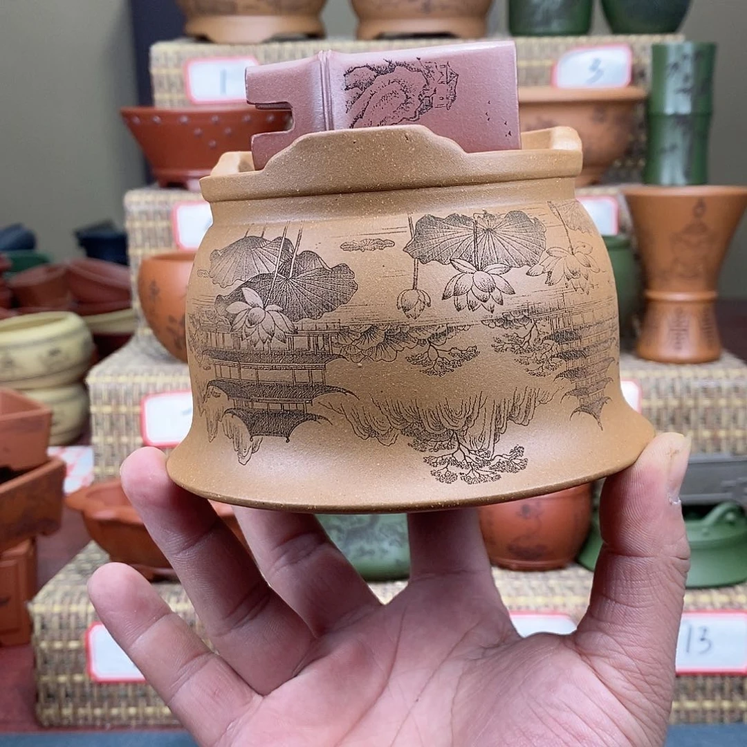紫砂花盆容*忘我在等一