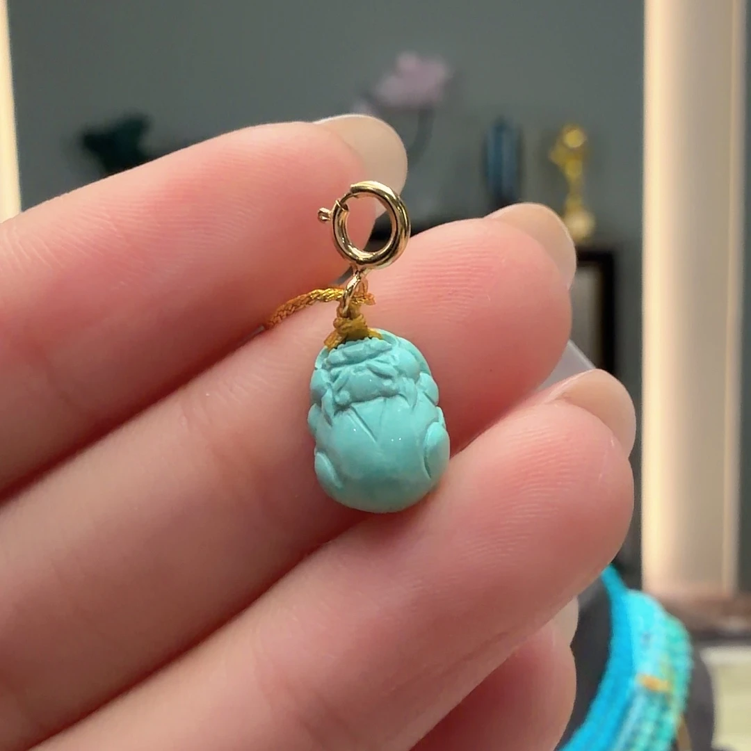 绿松石未镶嵌颈饰