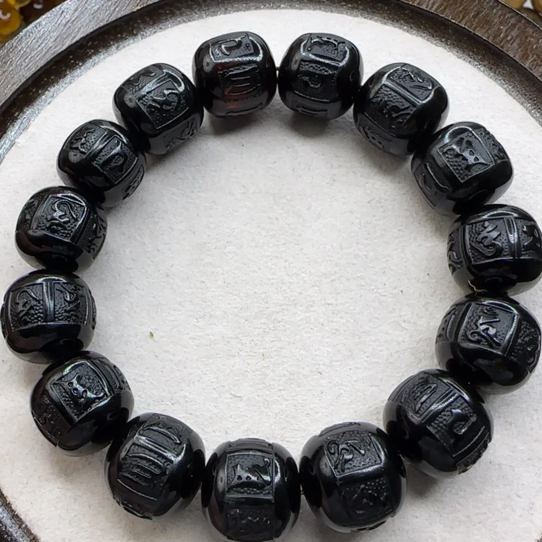 琥珀未镶嵌珠宝奇石16