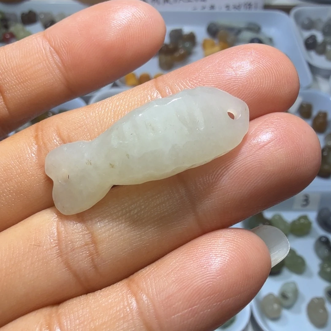 和田玉未镶嵌珠宝奇石