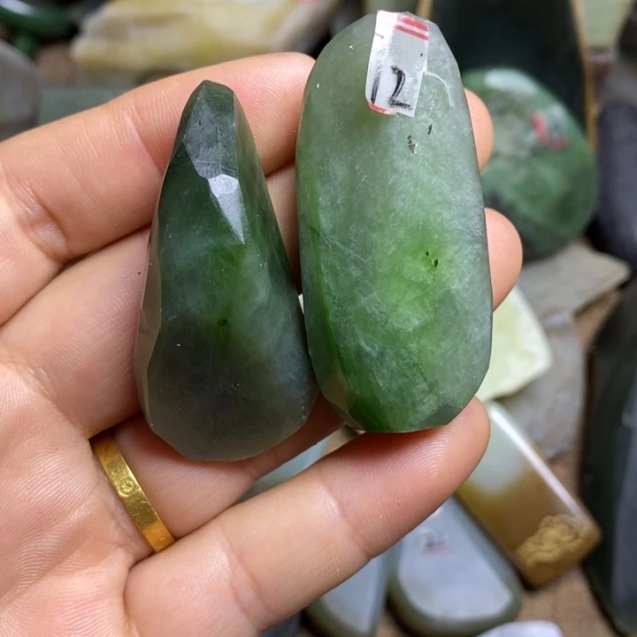 和田玉（糖玉）未镶嵌挂件