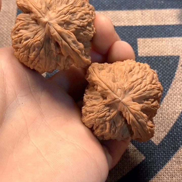 文玩核桃吊坠全品南疆石