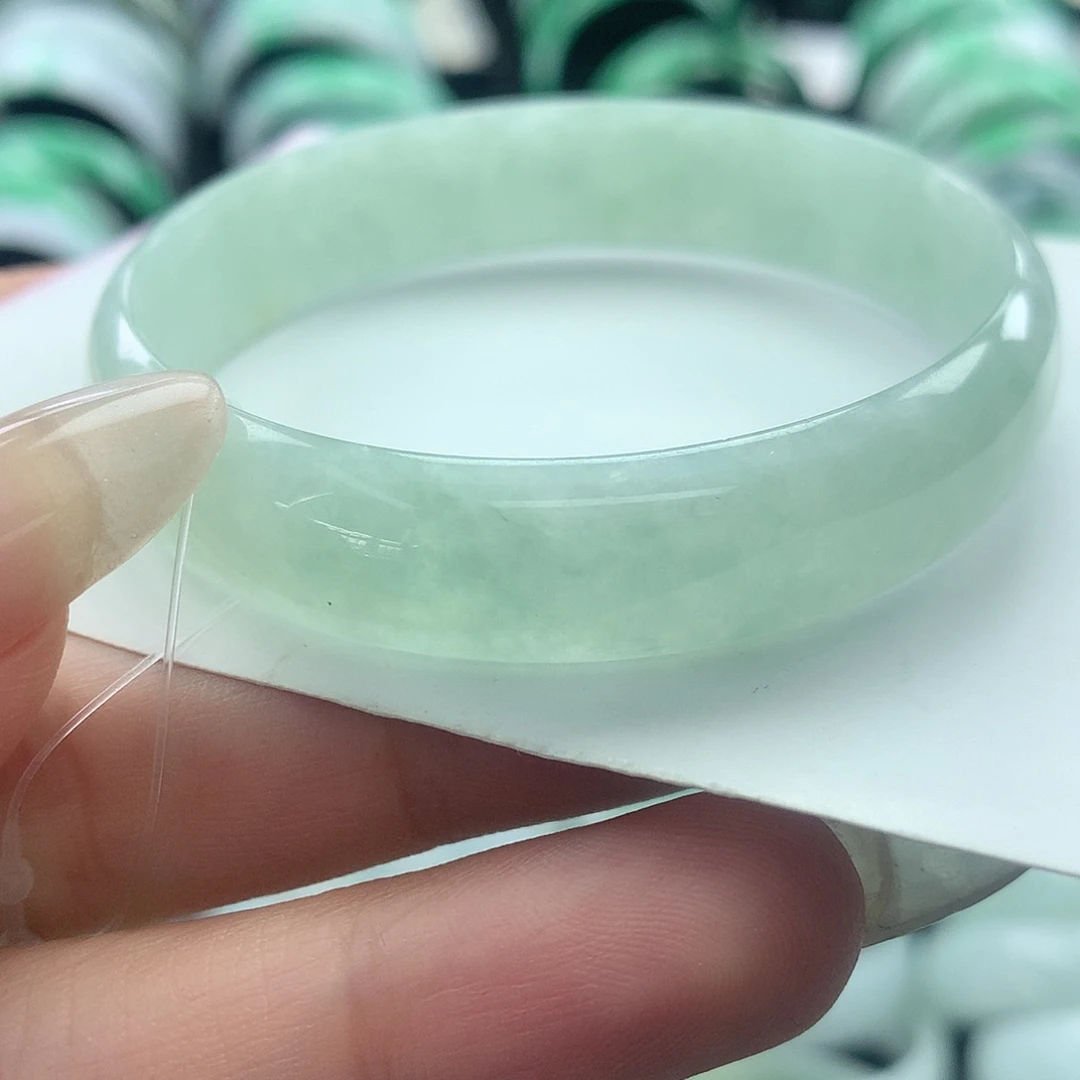 未镶嵌手镯翡翠公主